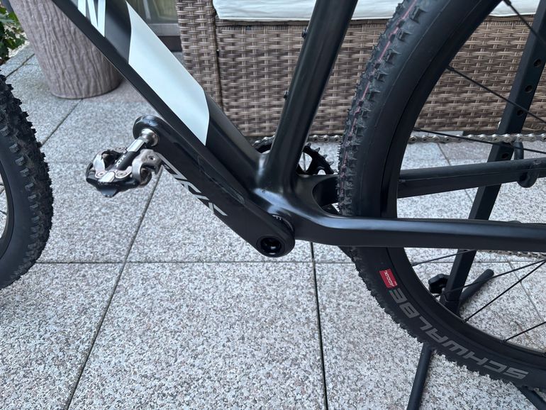 Použité Canyon CF8 SL 2020 Mountainbike — obrázek 11 z 17