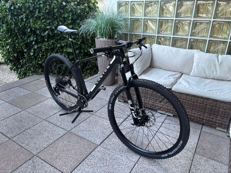 Použité Canyon CF8 SL 2020 Mountainbike — obrázek 3 z 17