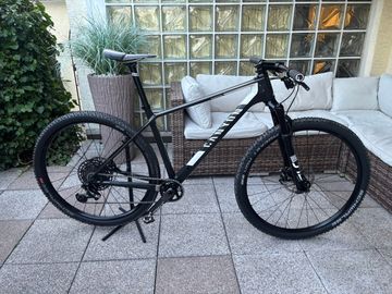 Použité Canyon CF8 SL 2020 Mountainbike — obrázek 2 z 17