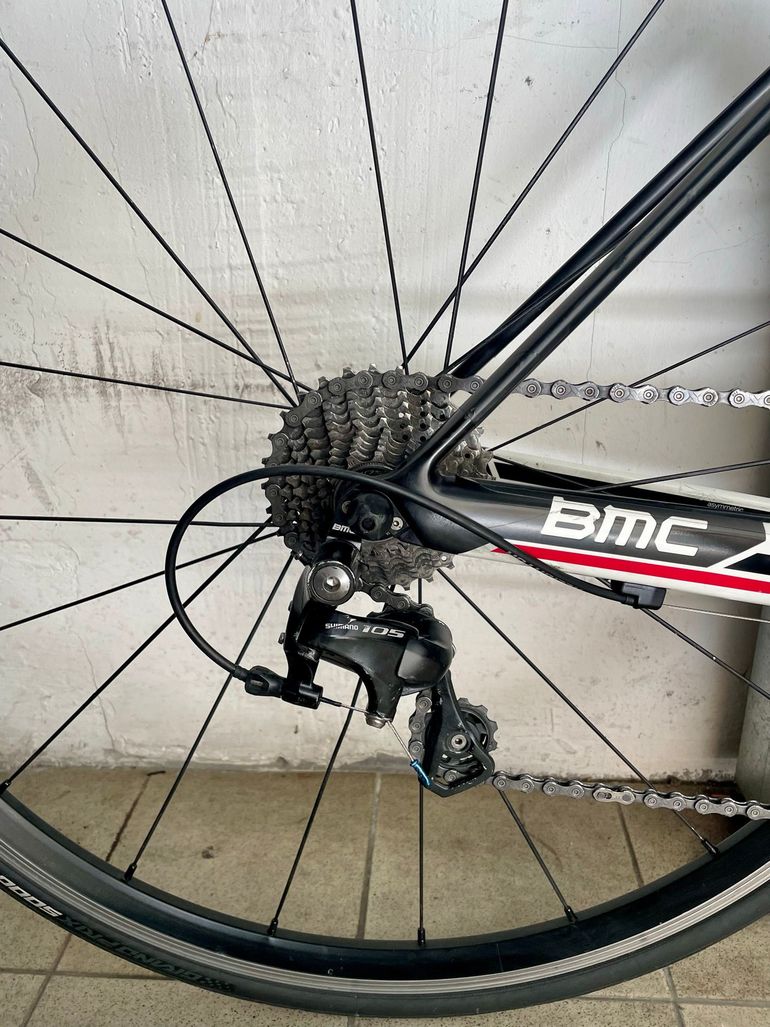 Używany BMC Teammachine Shimano 105 2015 Road & Gravel — zdjęcie 7 z 8