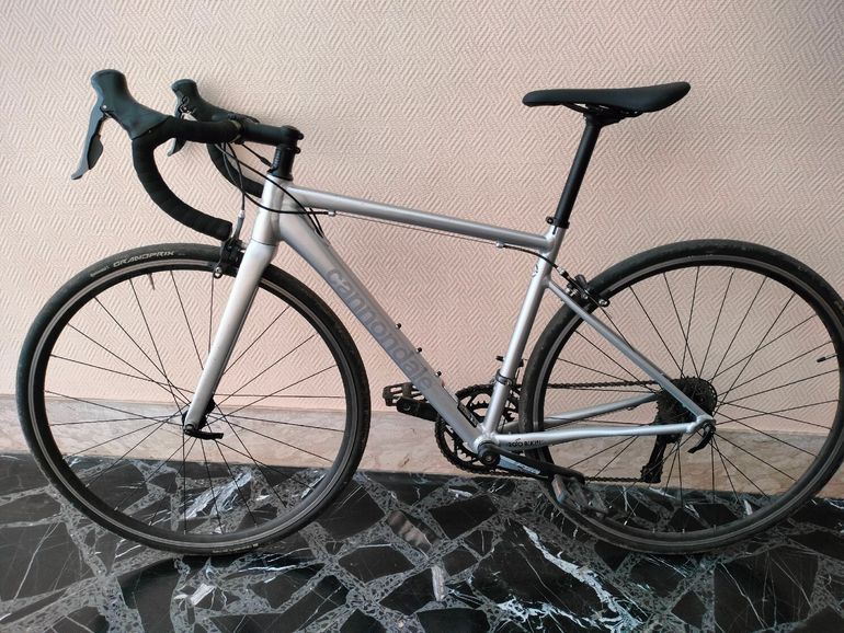Used Cannondale CAAD Optimo 4 2022 2022 Road & Gravel, Light Gray — image 2 of 9