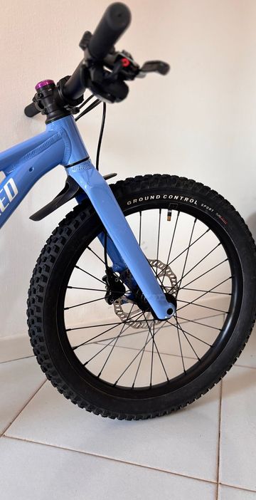 Used Specialized Riprock 20 inch MTB 2024 Youth, Blue — image 5 of 6