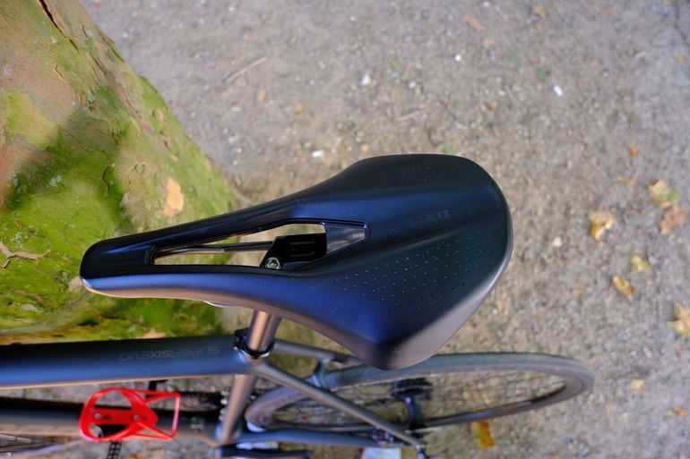 Used Cannondale SuperSix EVO Shimano Ultegra 2018 Road & Gravel, Black — image 9 of 11