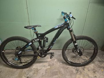 Used Trek Scratch 9 2010 2010 Mountainbike, Black, 26 — image 2 of 5