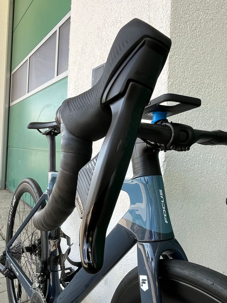 Brugt Focus IZALCO MAX 9.7 2024 2024 Road & Gravel — billede 11 af 25