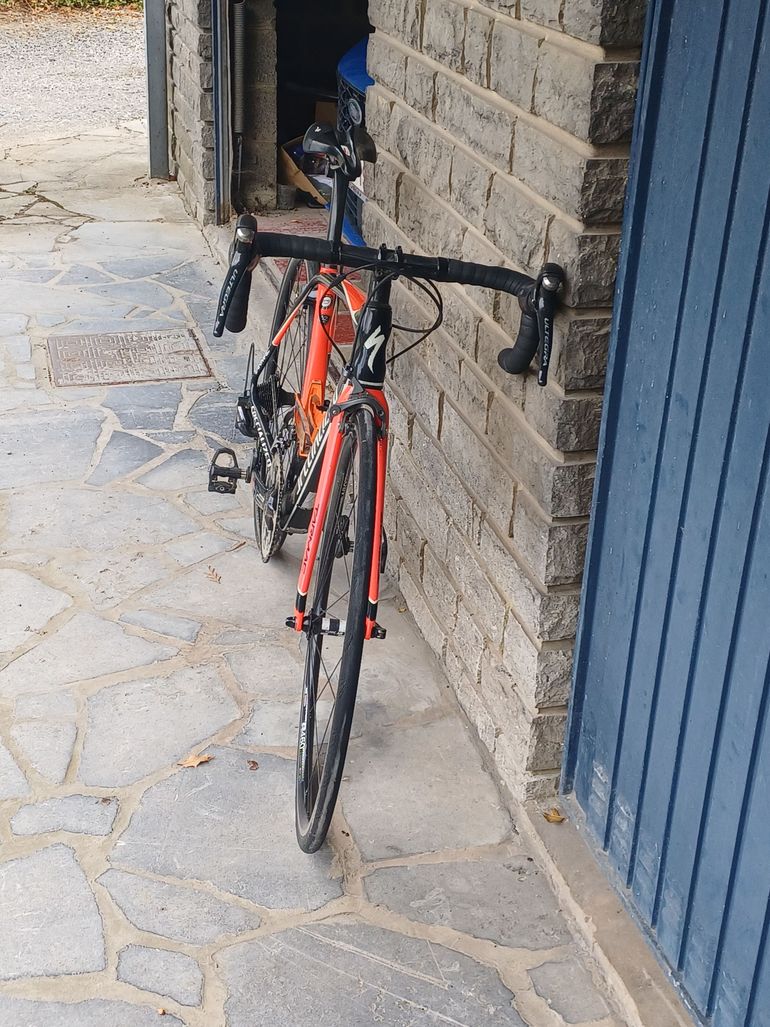 Použité Specialized Tarmac Expert 2016 2016 Road & Gravel — obrázek 9 z 10