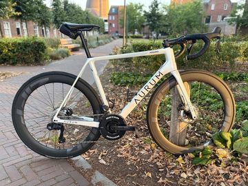 Used Aurum Magma - size 56 - 2022 2022 Road & Gravel, White — image 2 of 15