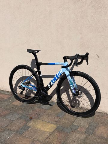 Brugt Factor Ostro Shimano Ultegra Di2 2025 Road & Gravel — billede 3 af 12