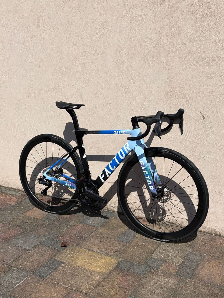 Brugt Factor Ostro Shimano Ultegra Di2 2025 Road & Gravel — billede 3 af 12
