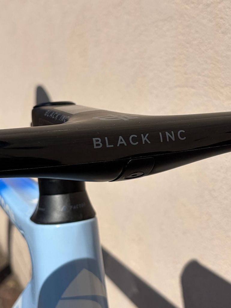 Brugt Factor Ostro Shimano Ultegra Di2 2025 Road & Gravel — billede 10 af 12