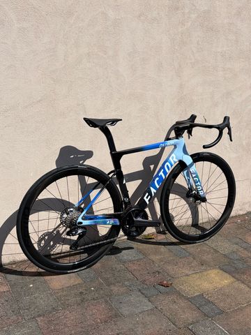 Brugt Factor Ostro Shimano Ultegra Di2 2025 Road & Gravel — billede 2 af 12