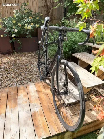 Używany Cannondale Synapse Carbon 3 L 2023 2023 Road & Gravel — zdjęcie 2 z 4