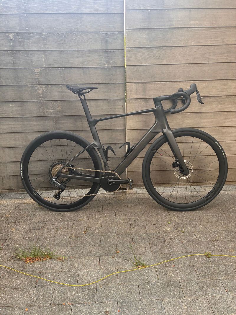 Gebrauchtes Lightcarbon electronic racefiets 2026 Road & Gravel
