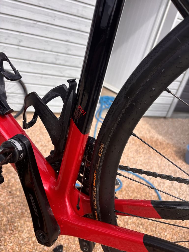 Used Canyon Ultimate CF SL 7 2024 2024 Road & Gravel, Black — image 17 of 20