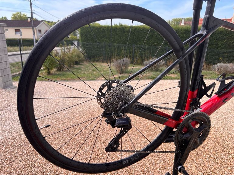Used Canyon Ultimate CF SL 7 2024 2024 Road & Gravel, Black — image 19 of 20
