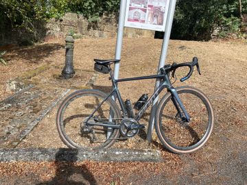Giant TCX Advanced Pro 0 2024 2024 Road & Gravel usato, Viola — immagine 2 di 4