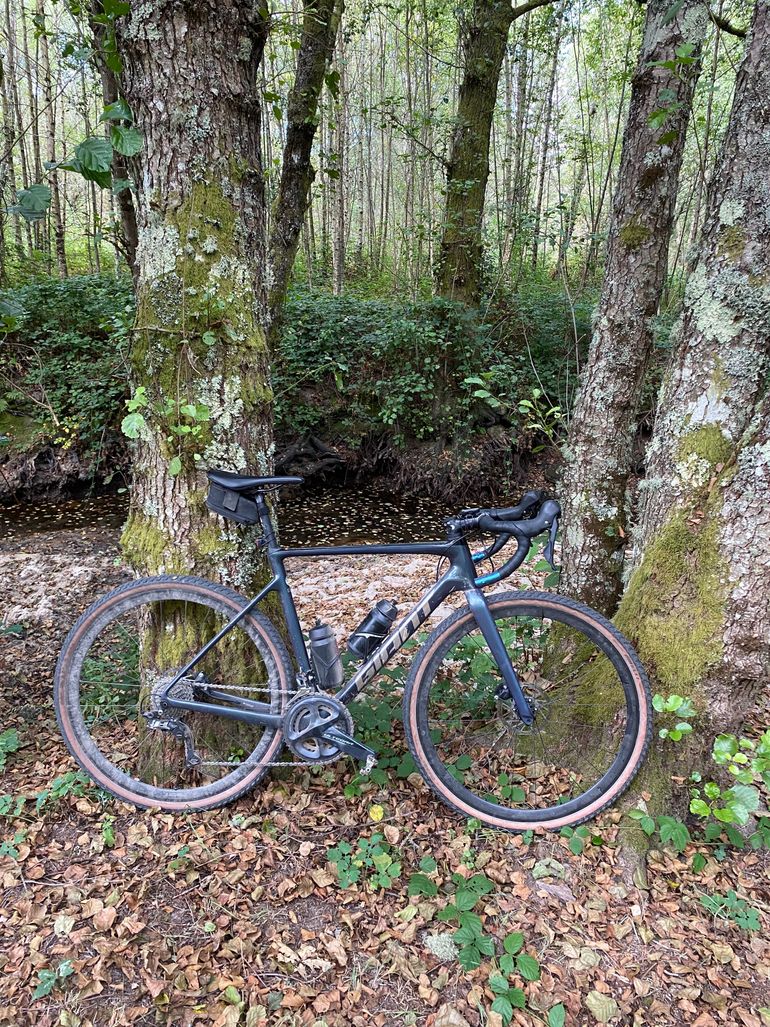 Giant TCX Advanced Pro 0 2024 2024 Road & Gravel usato, Viola — immagine 3 di 4