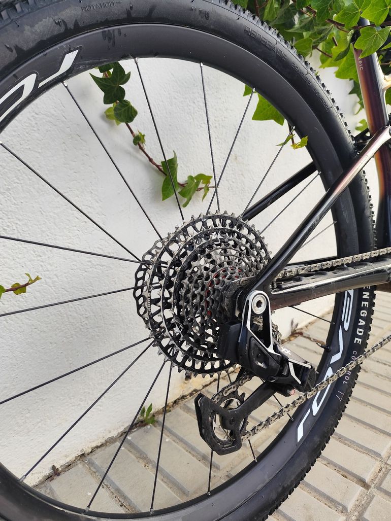 Gebrauchtes Specialized Epic SRAM XX1 Eagle 2025 Mountainbike, Rot — Bild 3 von 5