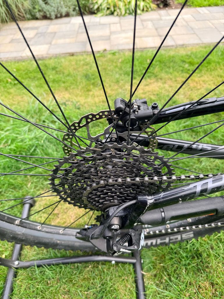 Kellys THORX 10 29" 2021 2021 Mountainbike usato, Grigio chiaro — immagine 11 di 11