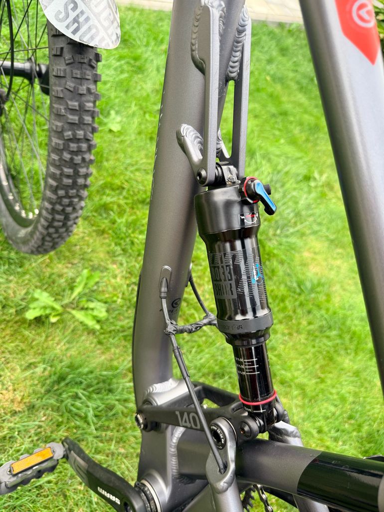 Kellys THORX 10 29" 2021 2021 Mountainbike usato, Grigio chiaro — immagine 10 di 11