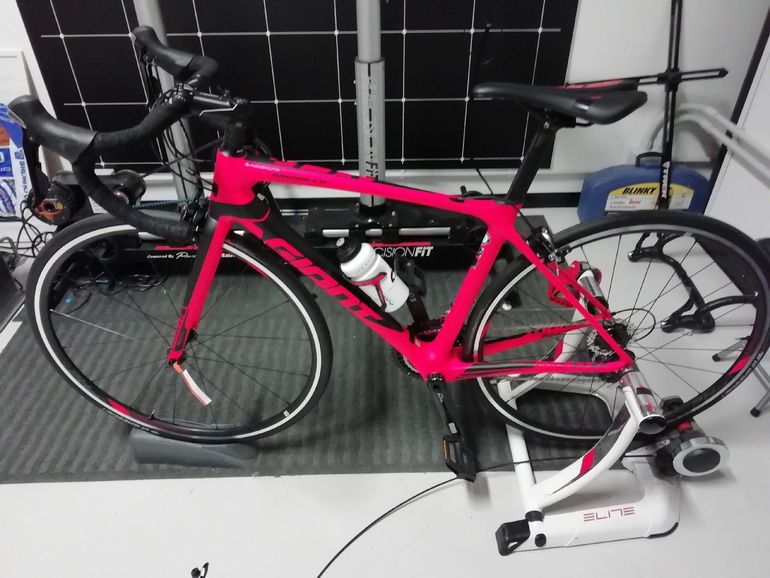 Używany Giant TCR Advanced 2 2019 2019 Road & Gravel — zdjęcie 2 z 5