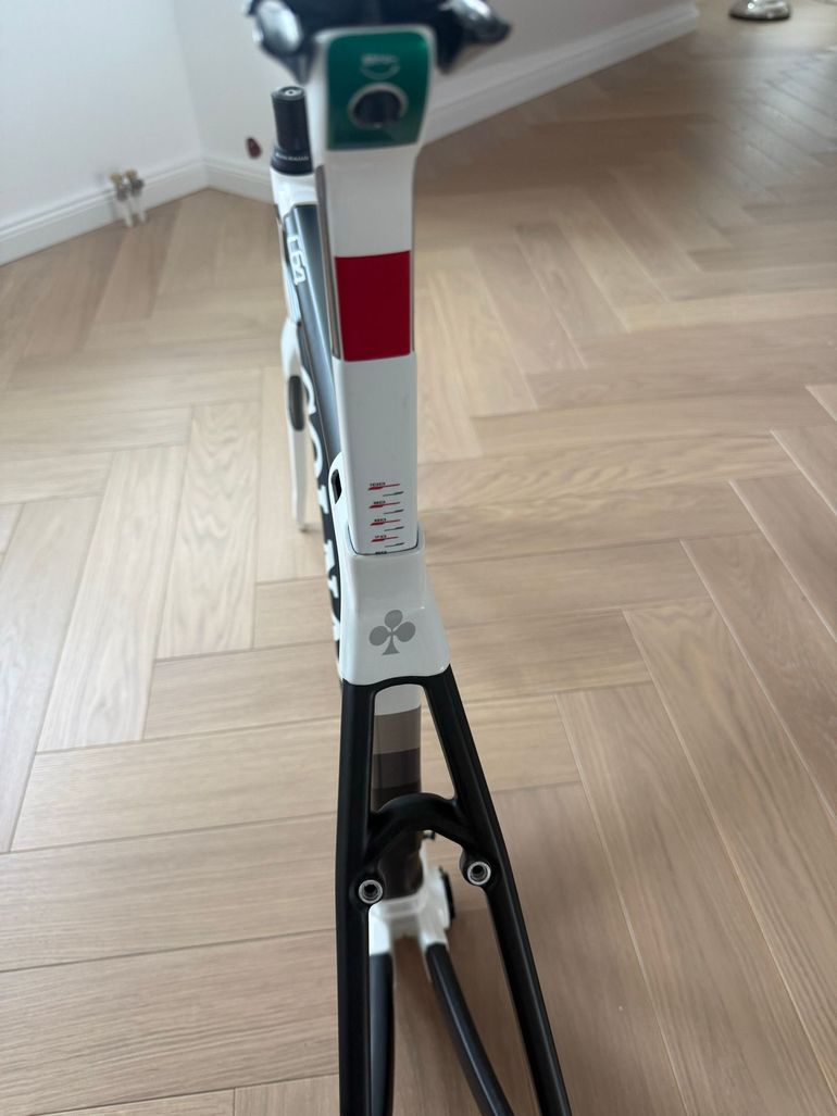 Käytetty Colnago C64 Frameset 2022 Road & Gravel — kuva 11 / 18