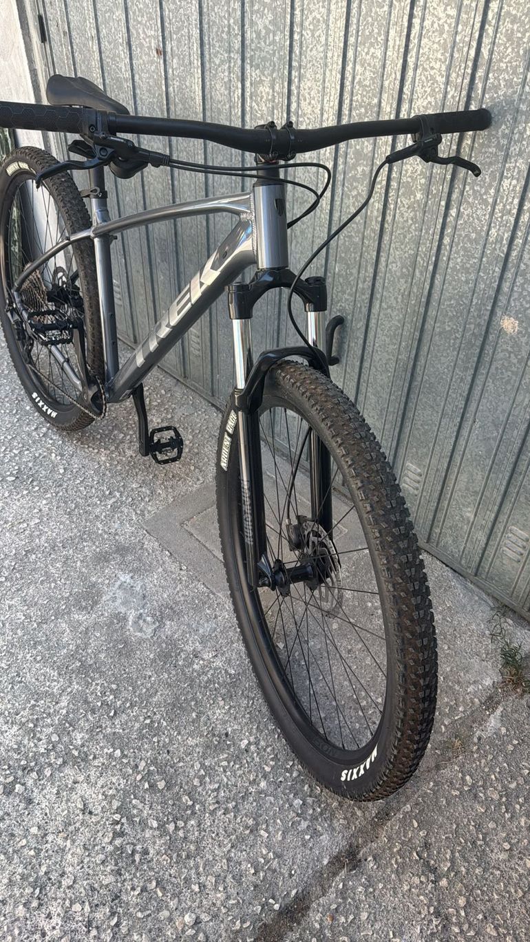 Brugt Trek Marlin 7 Gen 3 2024 2024 Mountainbike — billede 2 af 4