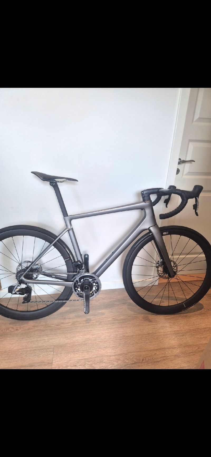 Tweedehands Enve Bikes Custom SRAM Red eTap AXS 2024 Road & Gravel