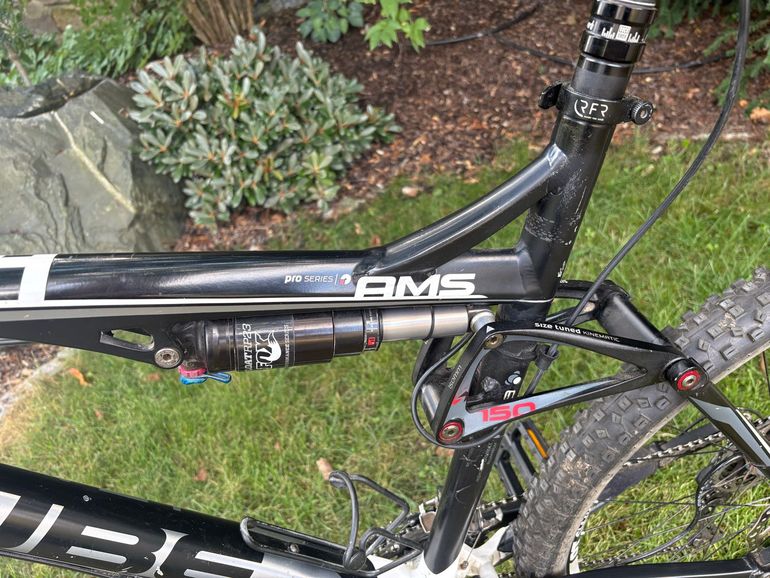 Used CUBE Shimano Deore XT 2012 Mountainbike, White — image 4 of 7