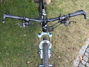 Used CUBE Shimano Deore XT 2012 Mountainbike, White — image 6 of 7