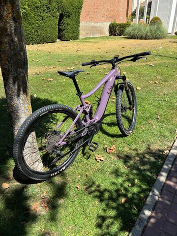 Used Liv Embolden E+ 2 2022 2022 Mountainbike, Purple, 27.5, 29 — image 2 of 15