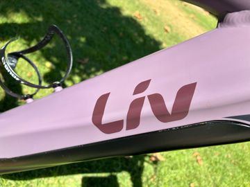 Used Liv Embolden E+ 2 2022 2022 Mountainbike, Purple, 27.5, 29 — image 14 of 15