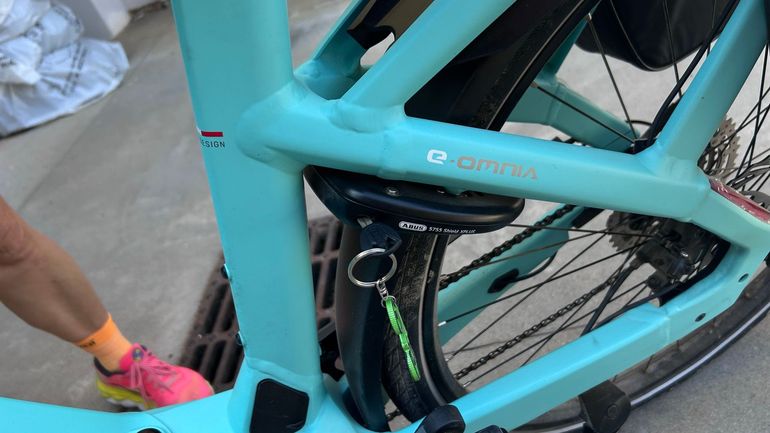 Used Bianchi e-Omnia C Type DEORE 2025 2025 Urban, Green — image 8 of 9