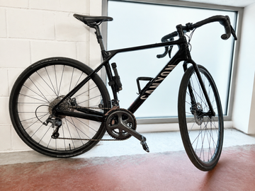 Canyon Endurace CF 6 2026 2026 Road & Gravel usato, Nero — immagine 4 di 7