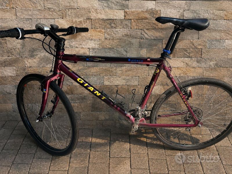 Used Giant Bronco Vintage 1999 MTB