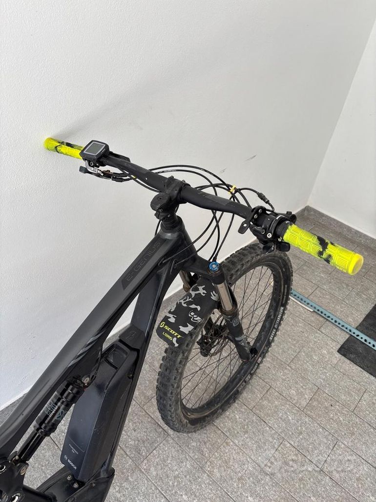 Käytetty Scott E-Genius 2017 Mountainbike — kuva 2 / 3
