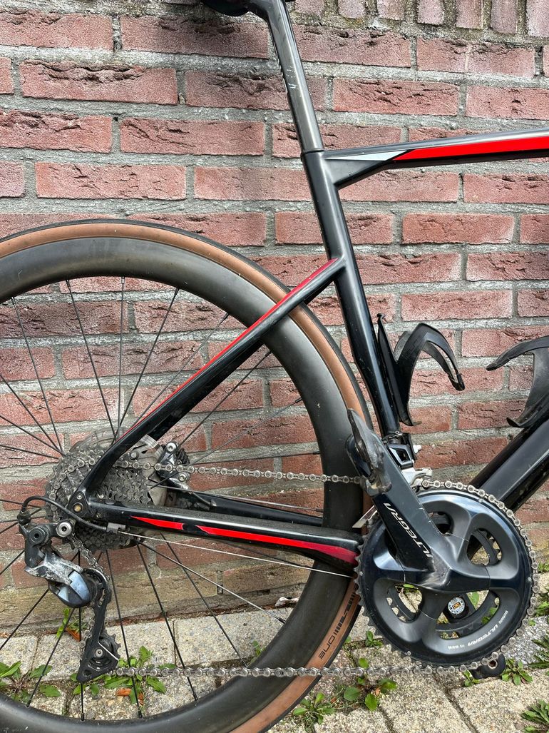 BMC Roadmachine 01 THREE 2018 2018 Road & Gravel d'occasion — image 5 sur 5