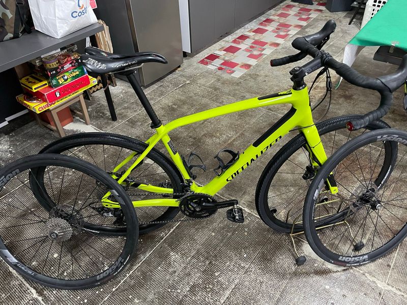 Used Specialized Diverge Comp Carbon 2015 2015 Road & Gravel