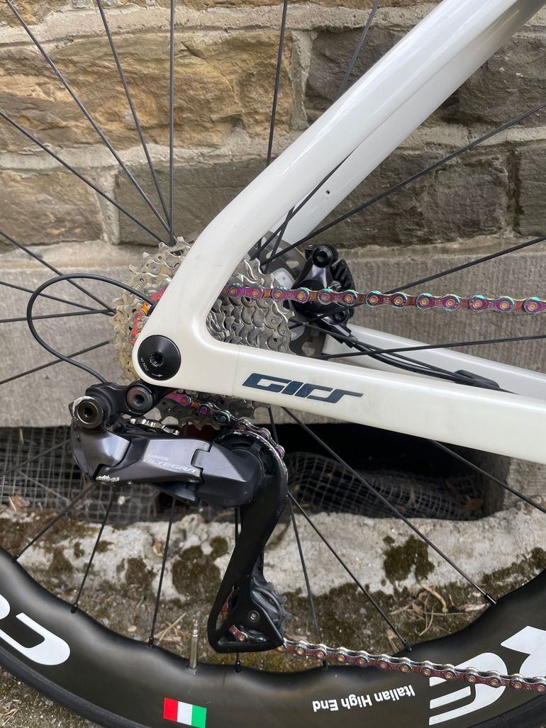 Použité GIRS Custom Shimano Ultegra Di2 2024 Road & Gravel — obrázek 5 z 5
