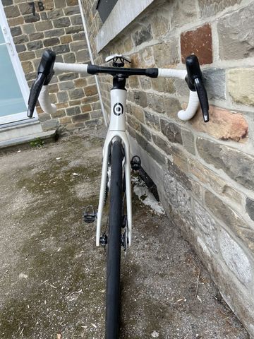 Použité GIRS Custom Shimano Ultegra Di2 2024 Road & Gravel — obrázek 3 z 5