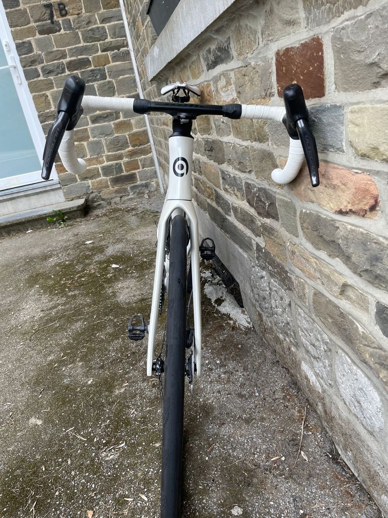 Použité GIRS Custom Shimano Ultegra Di2 2024 Road & Gravel — obrázek 3 z 5