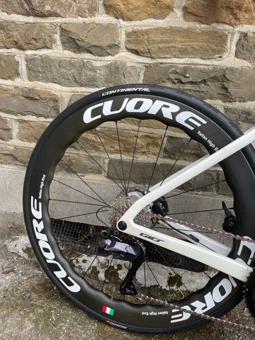Použité GIRS Custom Shimano Ultegra Di2 2024 Road & Gravel — obrázek 2 z 5