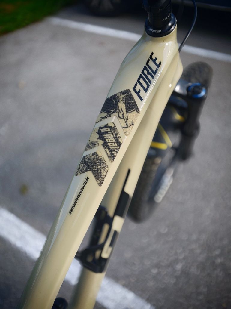 Używany GT Force Carbon Elite 2022 2022 Mountainbike — zdjęcie 11 z 12