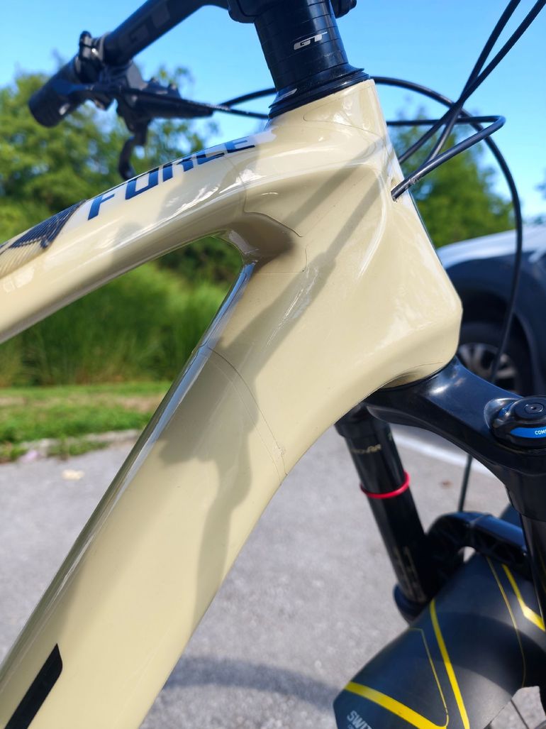 Używany GT Force Carbon Elite 2022 2022 Mountainbike — zdjęcie 5 z 12