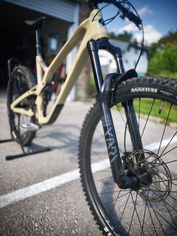 Używany GT Force Carbon Elite 2022 2022 Mountainbike — zdjęcie 9 z 12