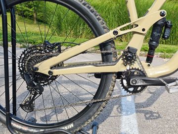 Używany GT Force Carbon Elite 2022 2022 Mountainbike — zdjęcie 3 z 12