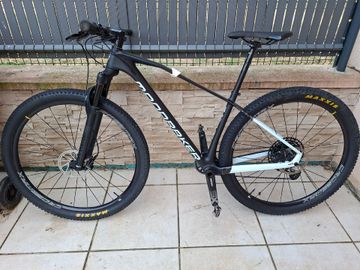 Mondraker CHRONO CARBON 2023 2023 Mountainbike usato, Nero — immagine 2 di 3
