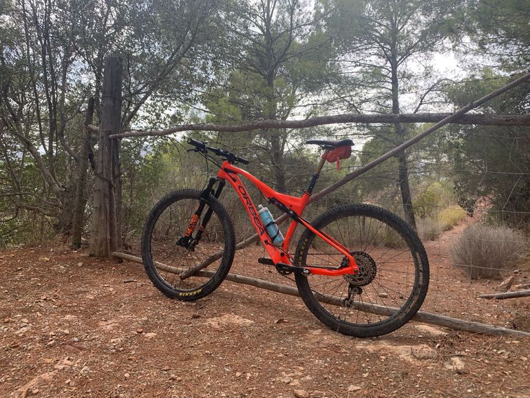 Brugt Orbea OIZ M30 2019 2019 Mountainbike — billede 2 af 4