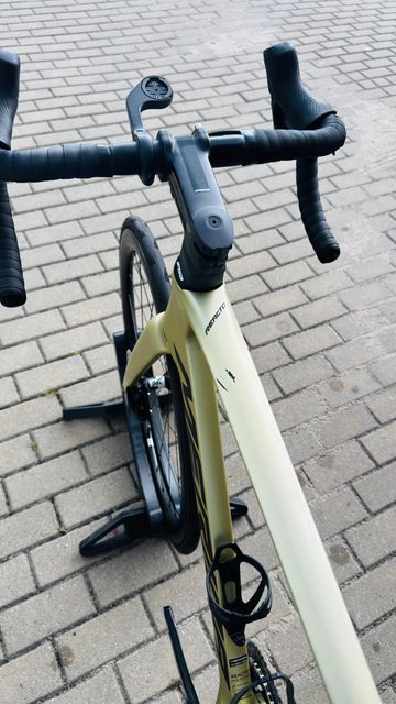 Used Merida REACTO RIVAL-EDITION 2023 2023 Road & Gravel, Black — image 7 of 9