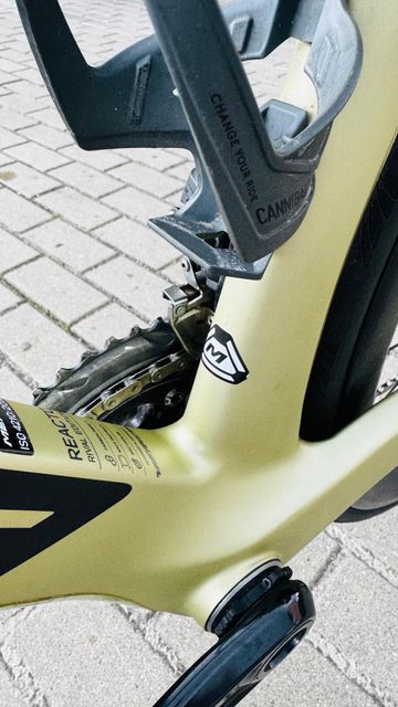 Used Merida REACTO RIVAL-EDITION 2023 2023 Road & Gravel, Black — image 5 of 9